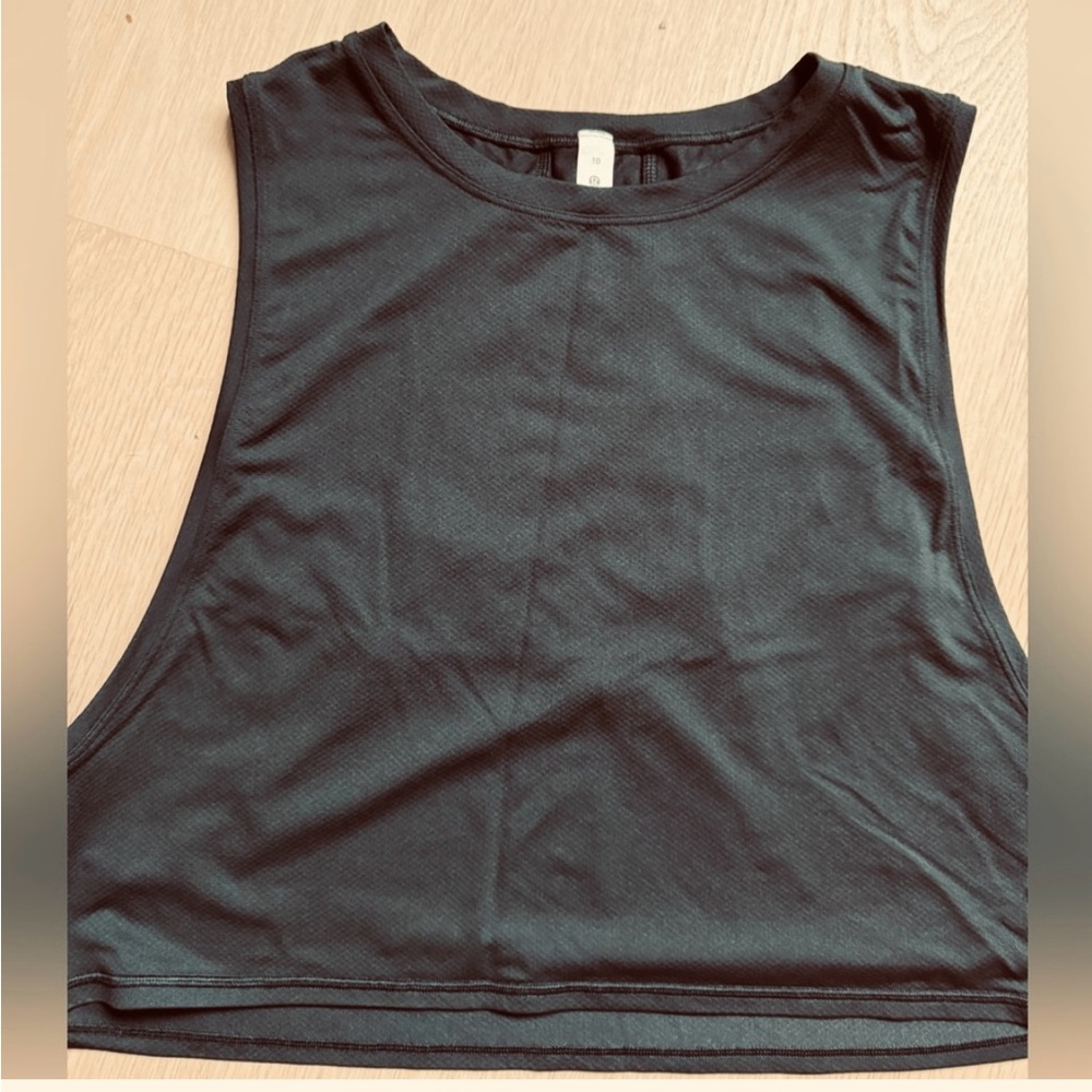 LULULEMON Sleeveless Black Women's CROP Top